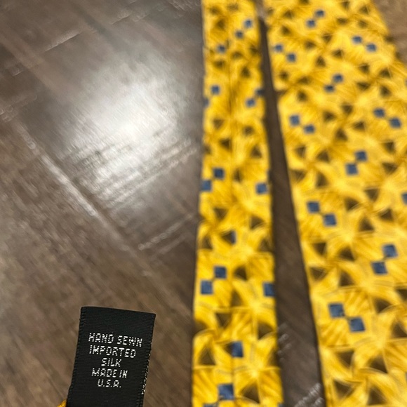 Robert Talbott Best Of Class Gold Silk Tie USA Made - Picture 6 of 10